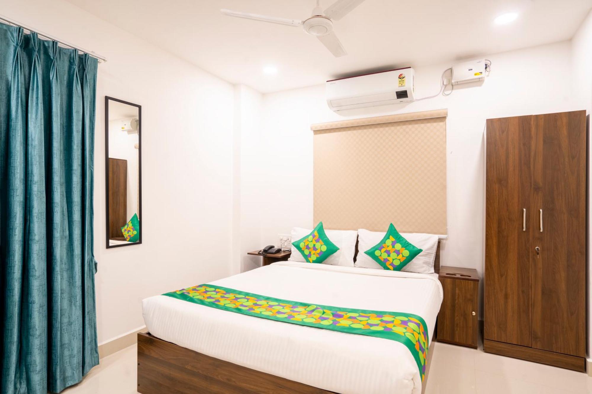 Treebo De Alphabet Gachibowli Hotel Haidarábád Kültér fotó
